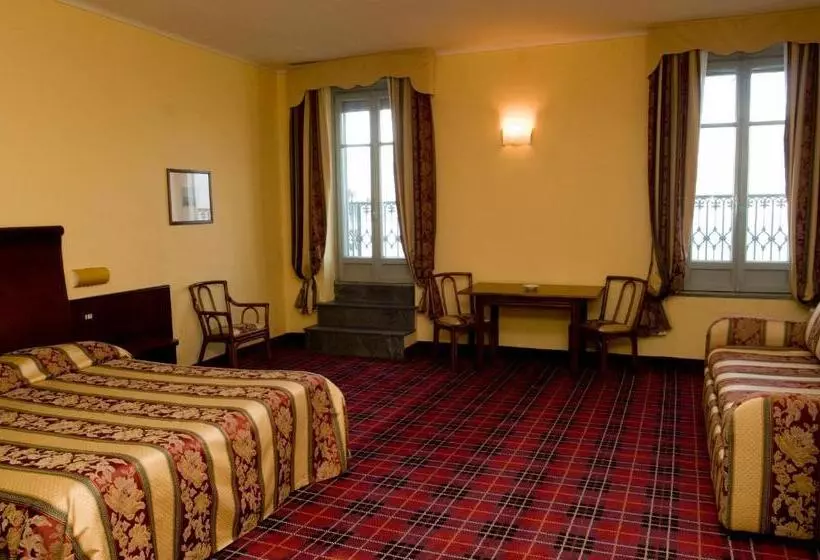 ホテル Europalace