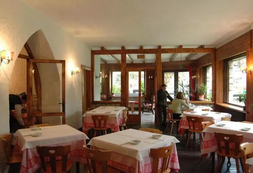 Отель Garnì Mille Pini