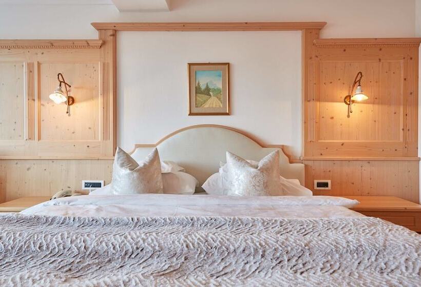 בית מלון כפרי Portillo Dolomites 1966