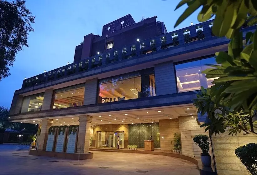 Hotel Jaypee Siddharth