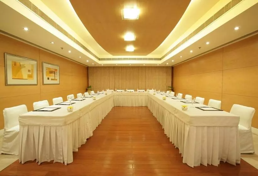 Hotel Jaypee Siddharth