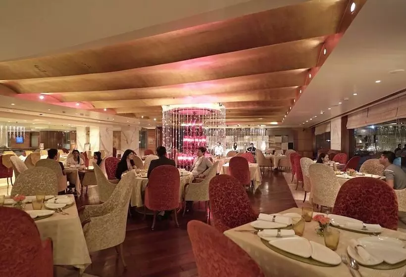 Hotel Jaypee Siddharth