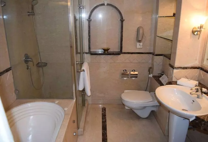 Hotel Jaypee Siddharth