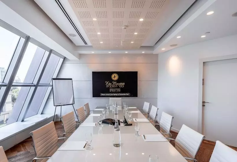 호텔 Kfar Maccabiah Business & Sport