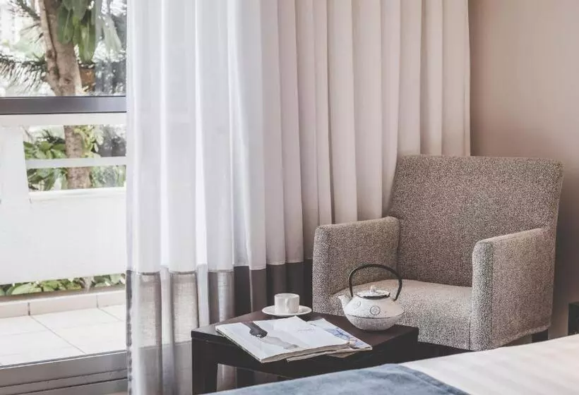 호텔 Kfar Maccabiah Business & Sport