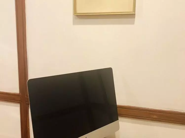 Maidens Hotel New Delhi