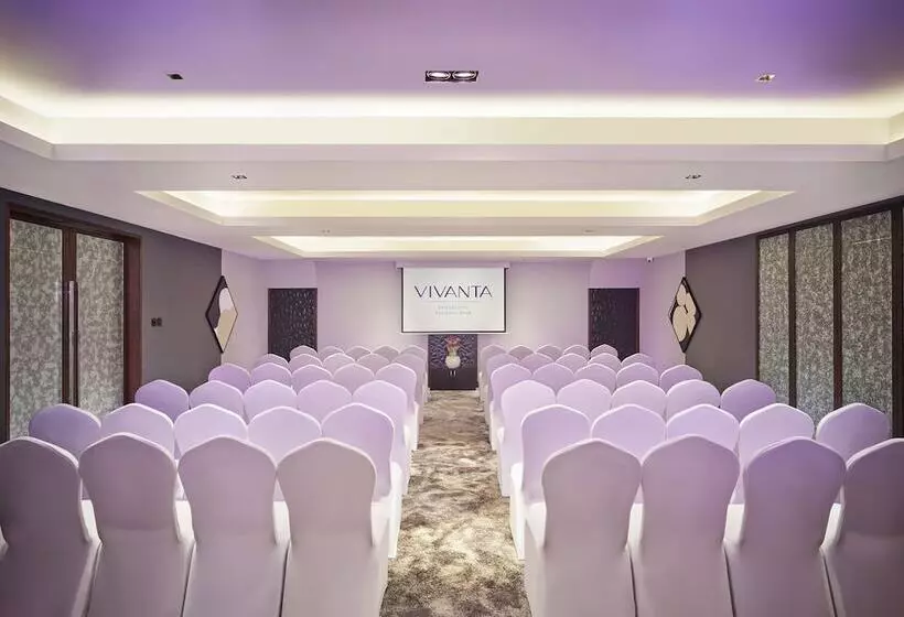 호텔 Vivanta Bengaluru Residency Road