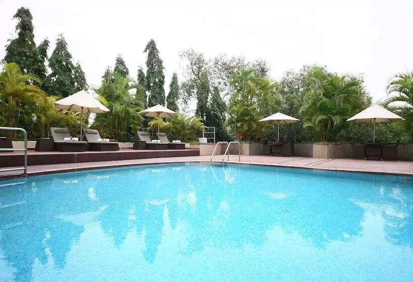 호텔 Vivanta Bengaluru Residency Road