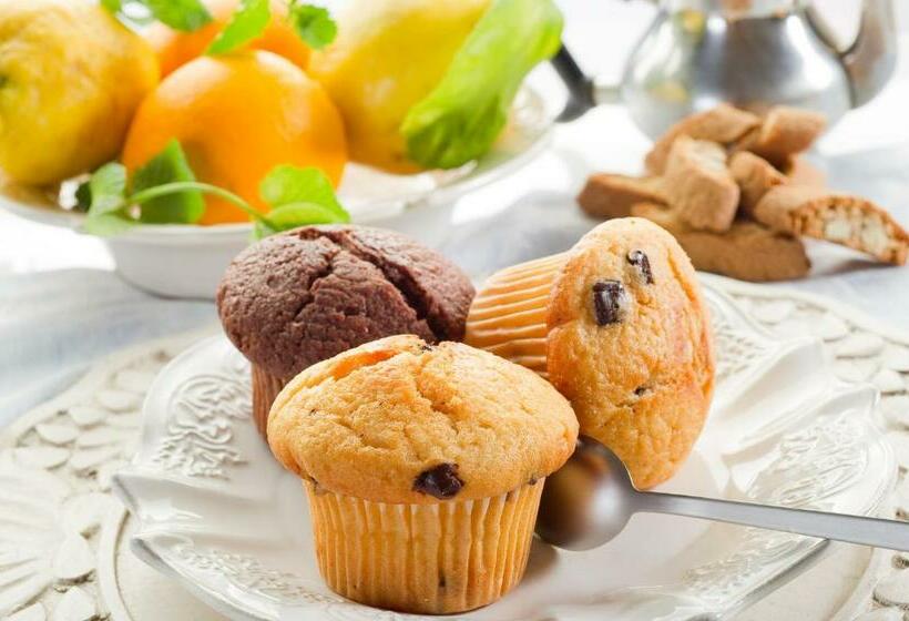 هتل Doctors Cave Beach