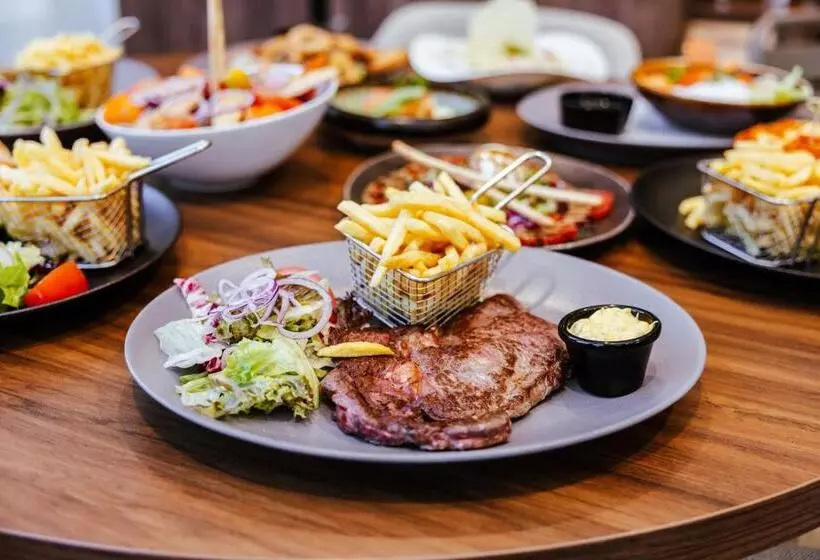 هتل Ibis Luxembourg Airport