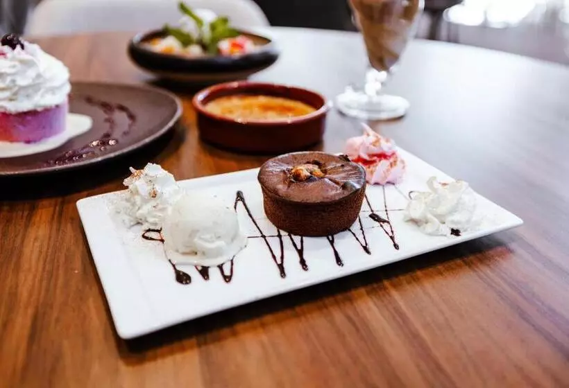 هتل Ibis Luxembourg Airport