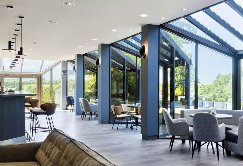 هتل NH Luxembourg Airport