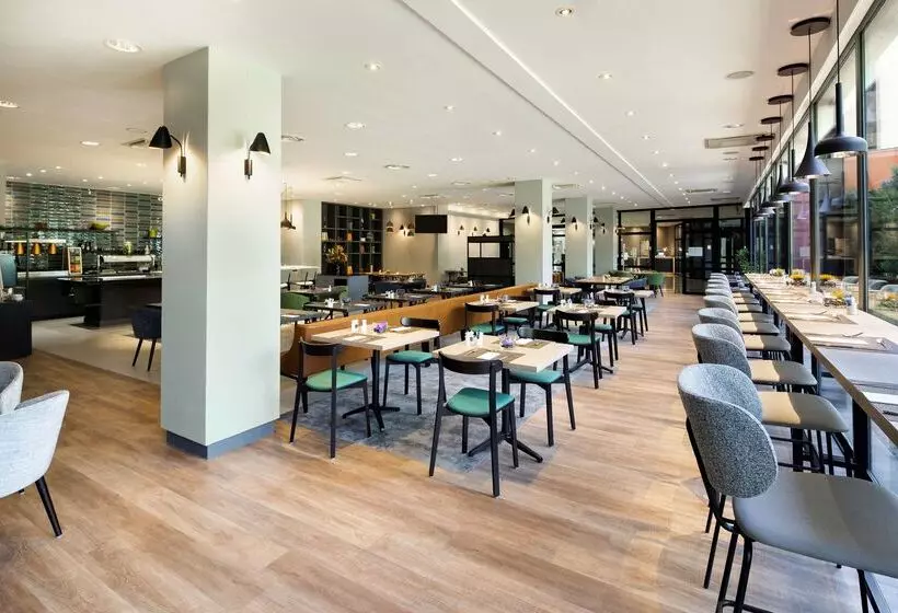 هتل NH Luxembourg Airport