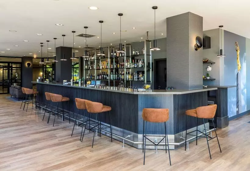 هتل NH Luxembourg Airport