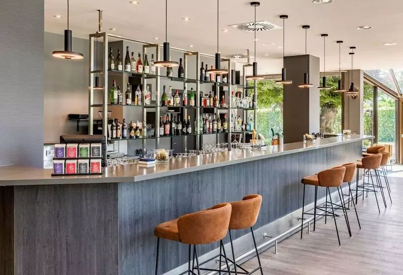 هتل NH Luxembourg Airport