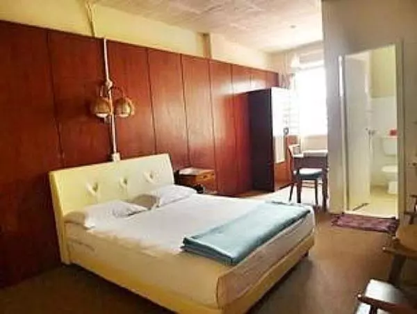 Отель Paramount