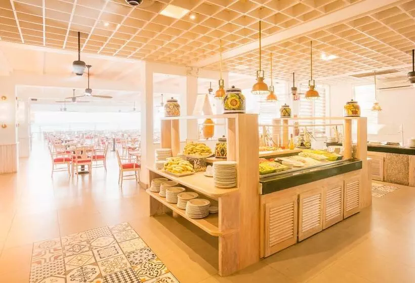 Grand Decameron Montego Beach, A Trademark All Inclusive Resort