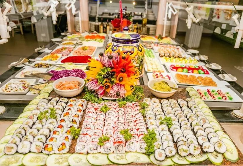 Grand Decameron Montego Beach, A Trademark All Inclusive Resort