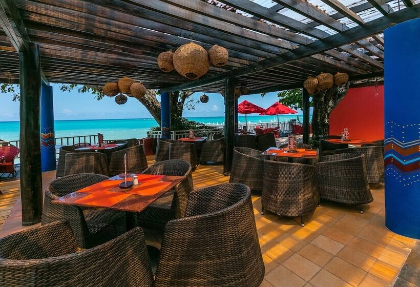 Grand Decameron Montego Beach, A Trademark All Inclusive Resort