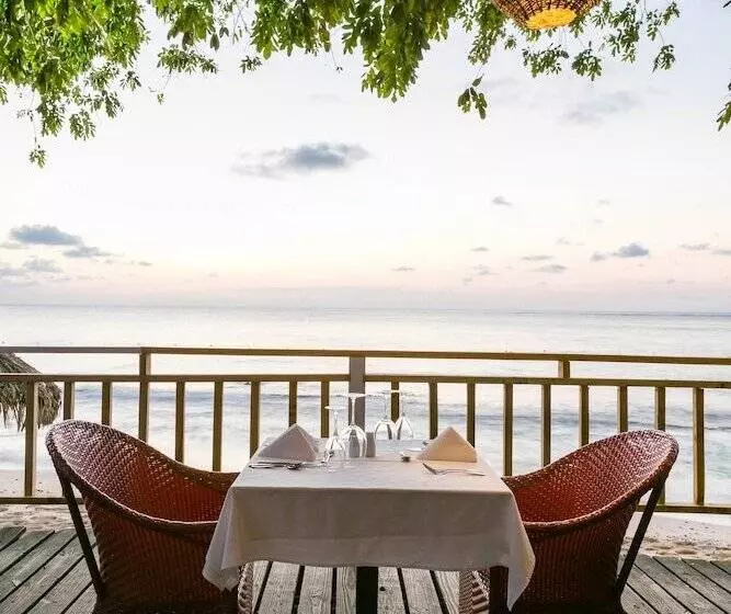 Grand Decameron Montego Beach, A Trademark All Inclusive Resort