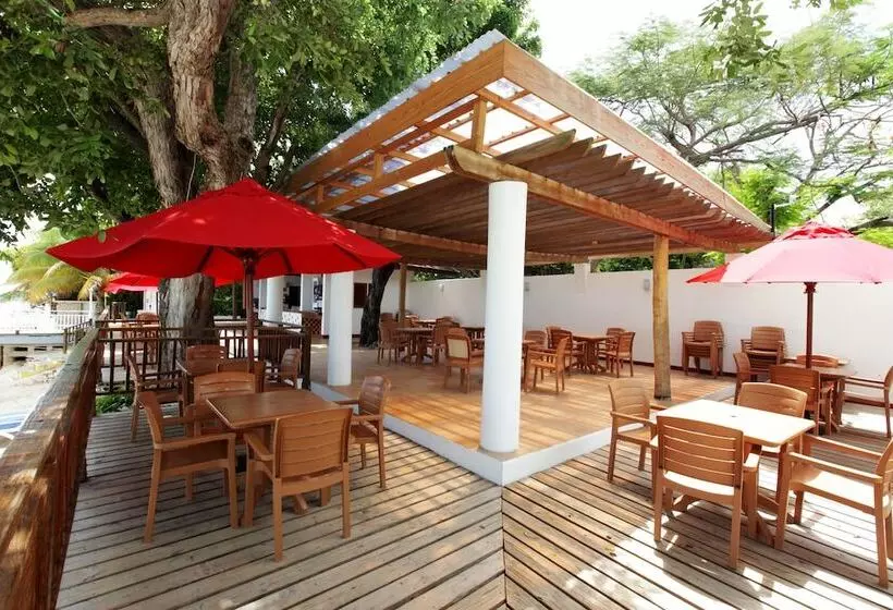 Grand Decameron Montego Beach, A Trademark All Inclusive Resort