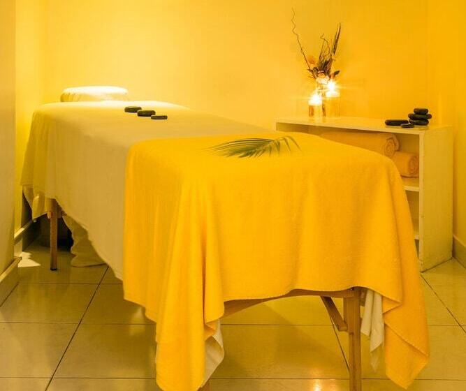 Grand Decameron Montego Beach, A Trademark All Inclusive Resort