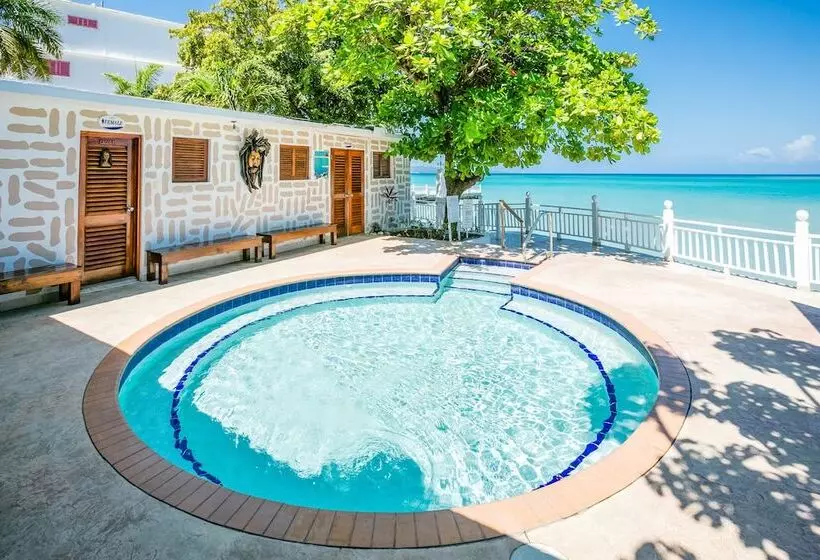 Grand Decameron Montego Beach, A Trademark All Inclusive Resort