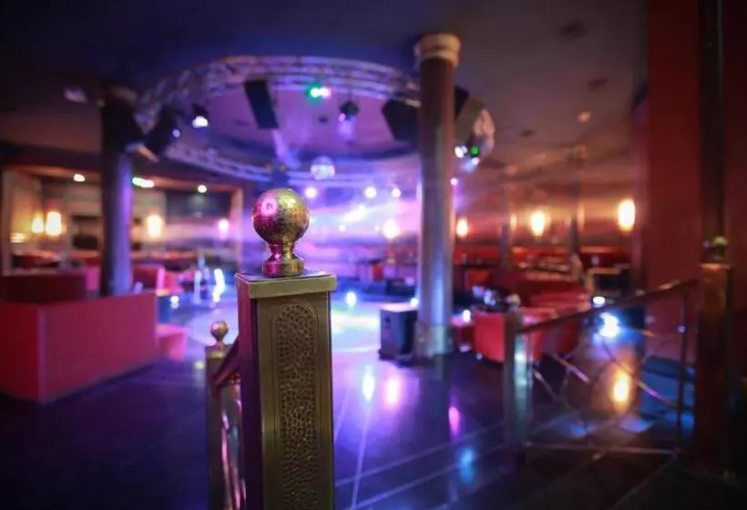 هتل Transatlantique