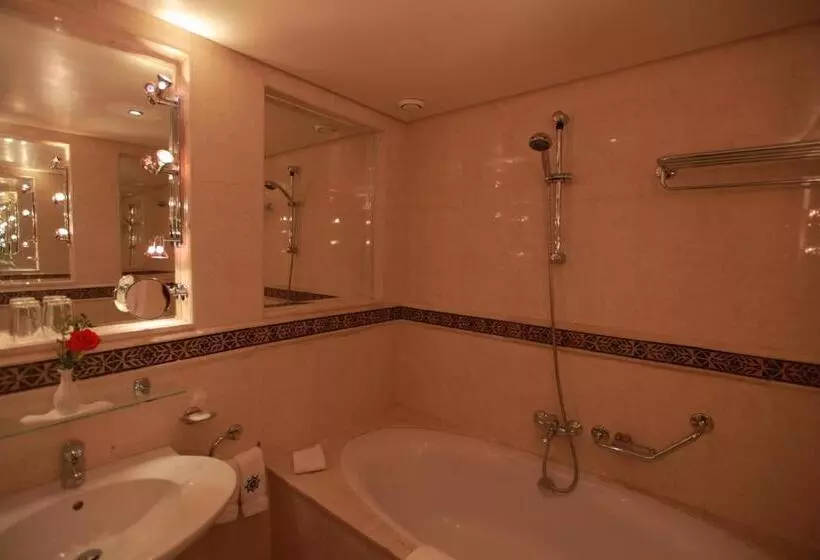 هتل Transatlantique