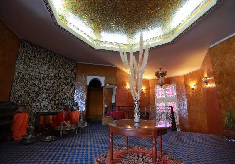 هتل Transatlantique