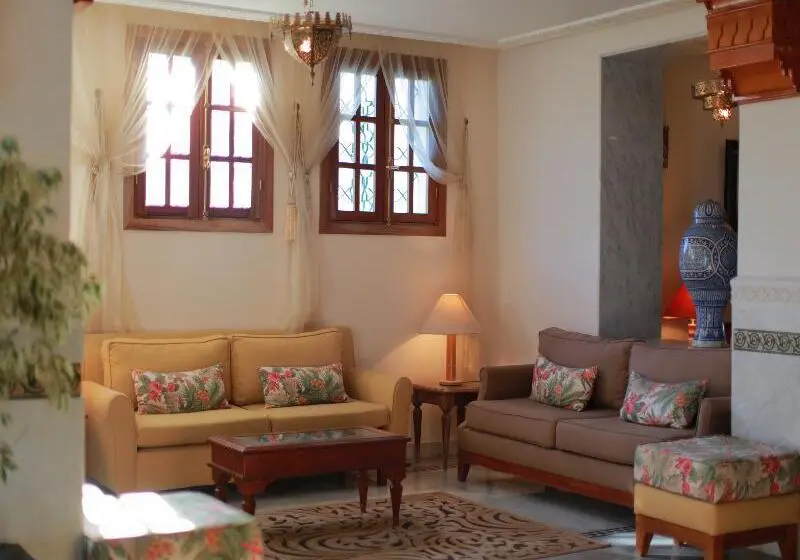 هتل Transatlantique