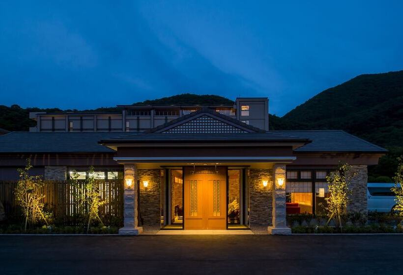 Unzen Kyushu Hotel   Mt Resort