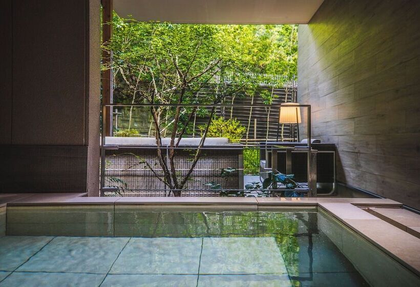 Unzen Kyushu Hotel   Mt Resort