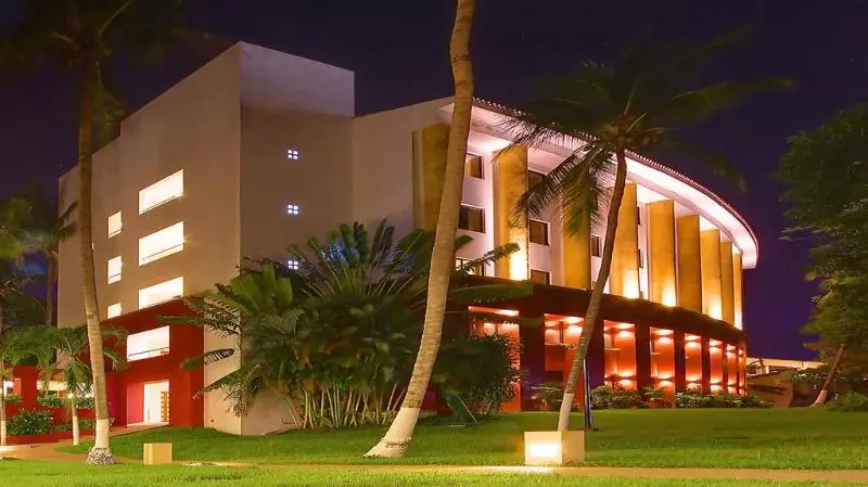 Отель Fiesta Inn Villahermosa Cencali