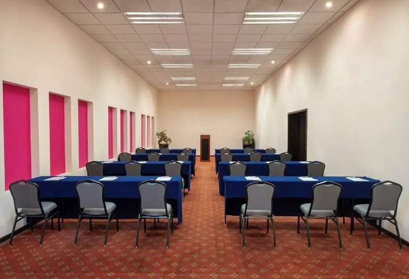 فندق Gamma Merida El Castellano