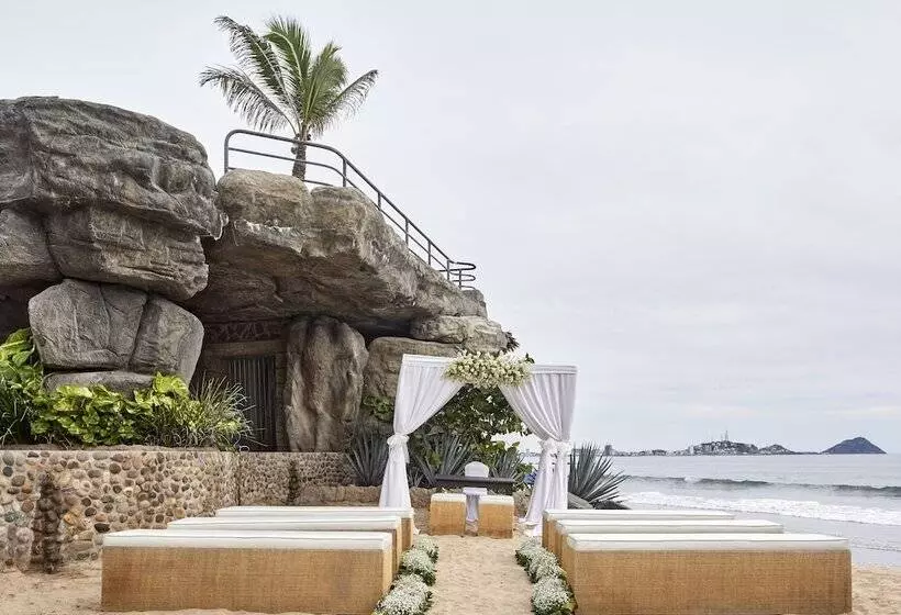 Отель Playa Mazatlan