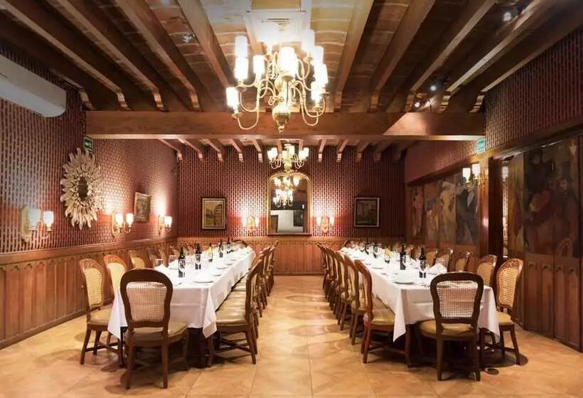 酒店 Posada El Rey Sol