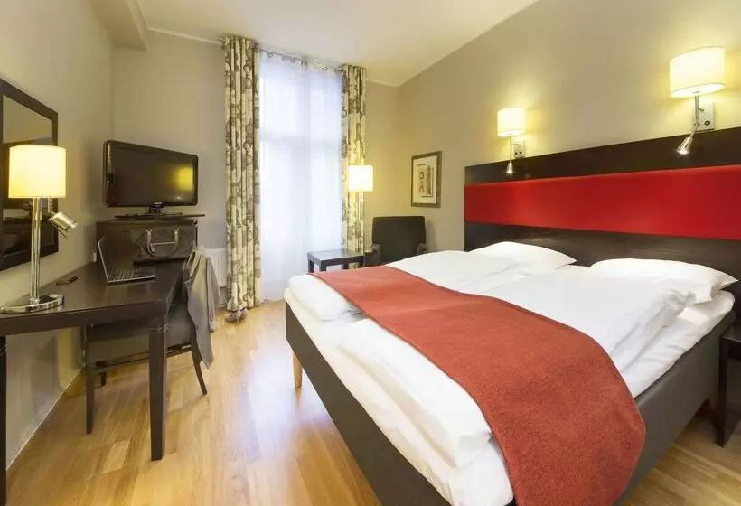 هتل Scandic Holberg