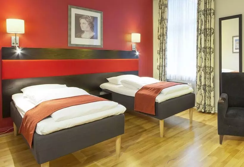 هتل Scandic Holberg