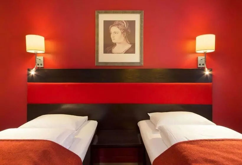 هتل Scandic Holberg