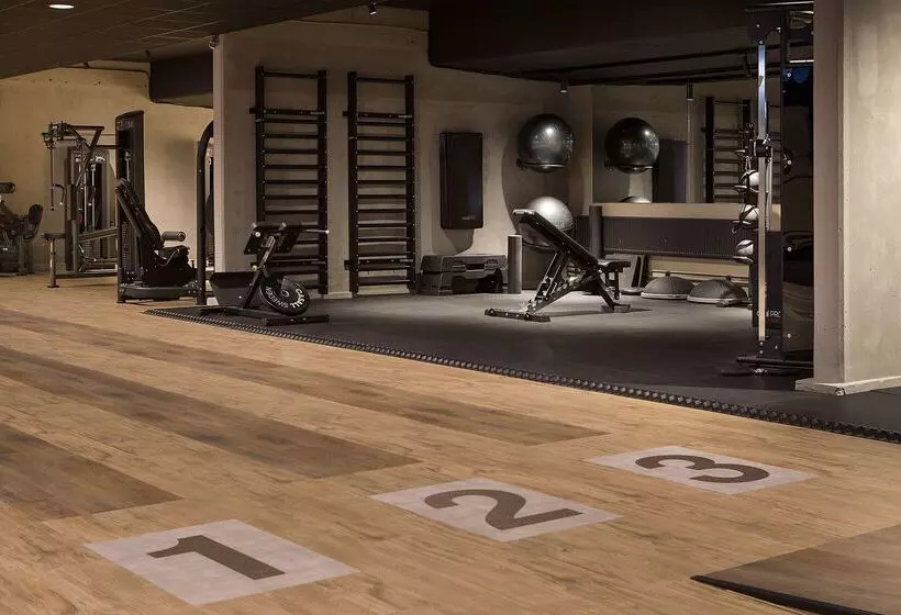 Отель Scandic Holmenkollen Park