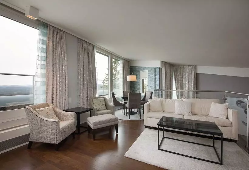 Отель Scandic Holmenkollen Park