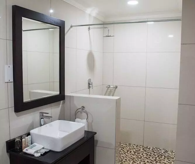 هتل Sunbird Lilongwe