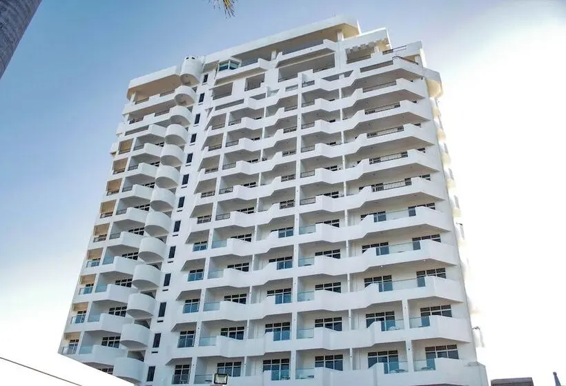 ホテル Sunvivia by Fiesta Americana Mazatlán