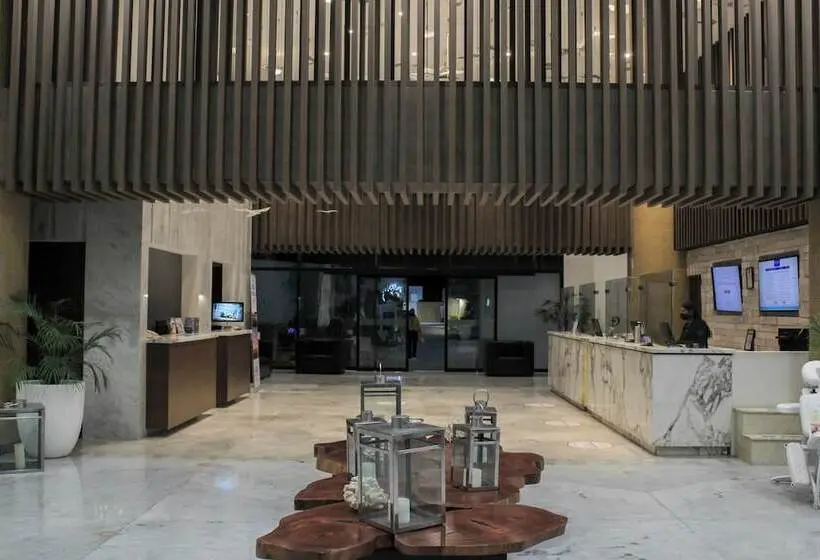 ホテル Sunvivia by Fiesta Americana Mazatlán