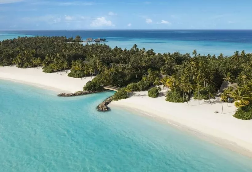 استراحتگاه One&only Reethi Rah