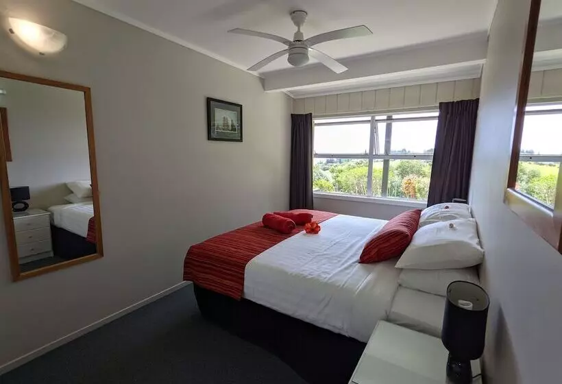 Cascade Garden Apartments