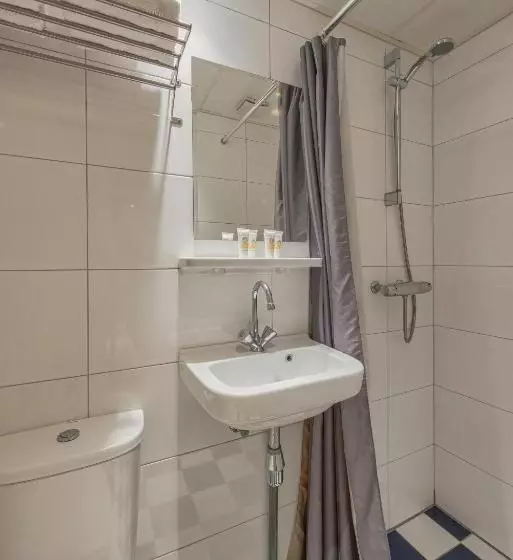 בית מלון כפרי Damsquare