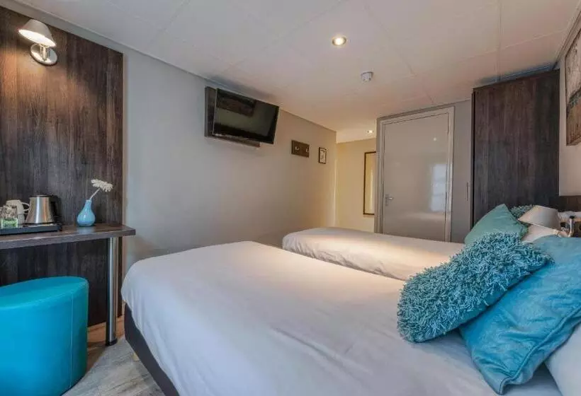 בית מלון כפרי Damsquare