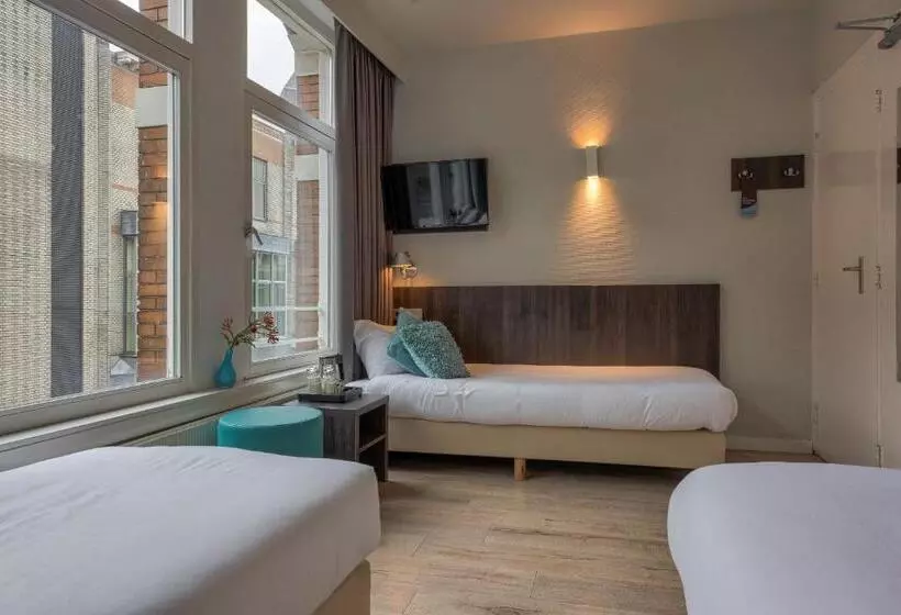 בית מלון כפרי Damsquare